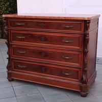 Comò in stile classico con piano in marmo 