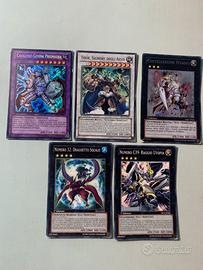 Deck Yu-Gi-Oh di 5 carte rare:Numeri 32 e 39 + tre