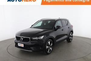 VOLVO XC40 T2 Geartronic Momentum
