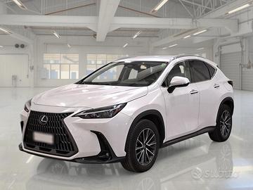 LEXUS NX Hybrid Premium 4WD MY22