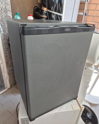 Frigorifero piccolo per ufficio MINI FRIGO
