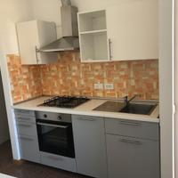 Cucina completa con lavapiatti