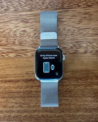 Apple Watch serie 6 in acciaio GPS+Cellular