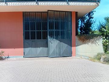 Porzione di garage uso deposito