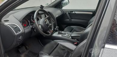  auto Q7 