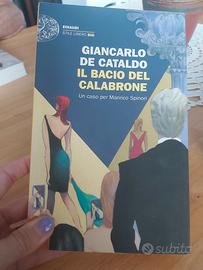 Giancarlo De Cataldo: il bacio del calabrone