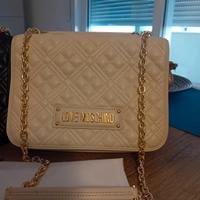pochette color panna love moschino