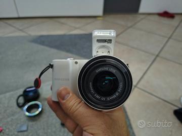 SAMSUNG NX 1000 + accessori 