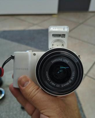 SAMSUNG NX 1000 + accessori 