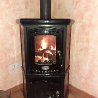 Stufa a legna in ceramica 