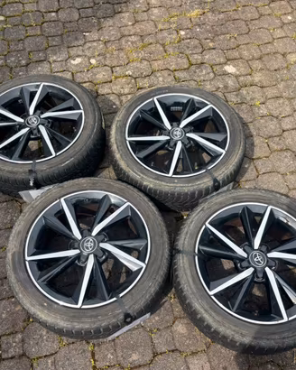 Cerchi  Toyota R 17  + Gomme invernali 225/45 91H