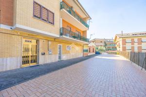 3 LOCALI A MONTE PORZIO CATONE