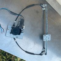 Alzavetri suzuki vitara prima serie