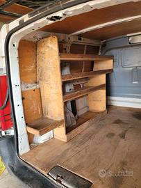 SCAFFALATURA IN LEGNO PER FURGONE