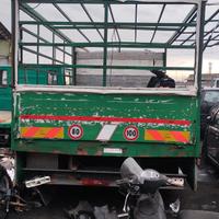 Centina con cassone apribile su tre lati