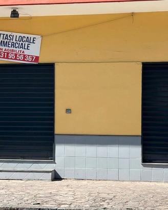 LOCALE CON AGIBILITà VILLARICCA 50 mq
