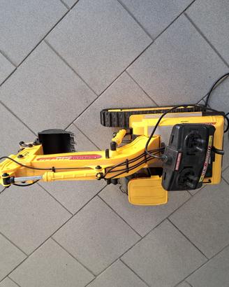 Escavatore filoguidato a batteria