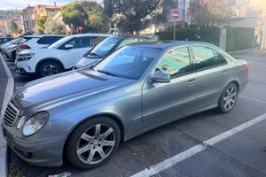 auto Mercedes elegante 2000 metano/benzina 