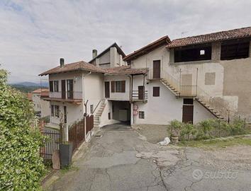 Immobile in asta di 178 m² con 5 locali a Brusneng