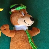 Peluche Orso Yoghi per Kinder Maxi Ferrero