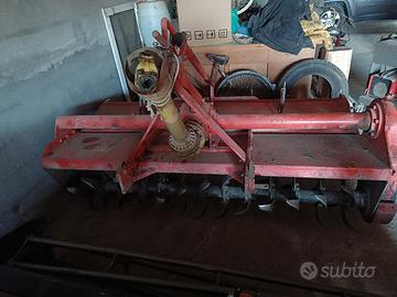 Fresa fissa per trattore.