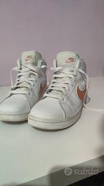 Nike Court Royale 2