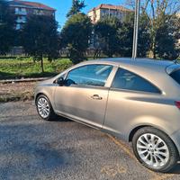 opel corsa  adatta per neopatentati 
