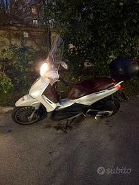 Beverly 300 ie anno 2010-2011