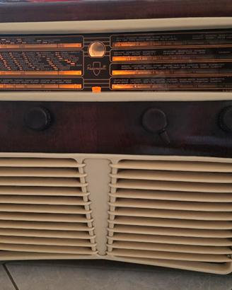 Radio Radiomarelli 10A05 del 1948