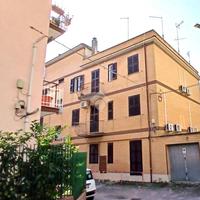 2 LOCALI A ROMA