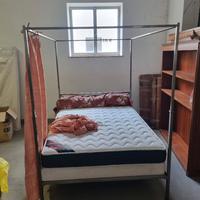 letto a baldacchino artigianale