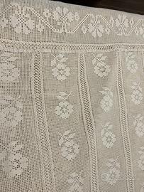 Coperta matrimoniale all’uncinetto