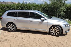 VW Passat Variant B8 Executive 2.0 DSG