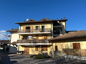 APPARTAMENTO MONOCAMERA SU DUE LIVELLI - TERRAZ...