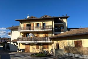 APPARTAMENTO MONOCAMERA SU DUE LIVELLI - TERRAZ...