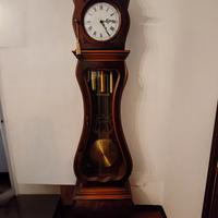 Orologio a pendolo da pavimento in legno anni ’90