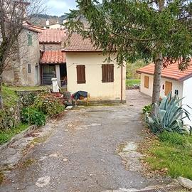 Terratetto arredato + terreno