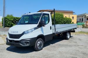 Iveco Daily 35C18 3.0 NUOVO Pianale cassone aperto
