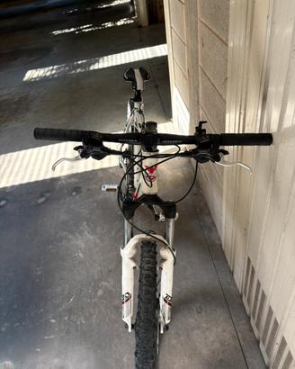 Bottecchia Stelvio  MTB – Bianca/Rossa/Nera