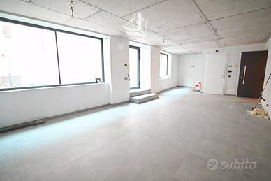 Locale commerciale di nuova costruzione a Bolzano