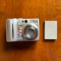 Nikon Coolpix 5200