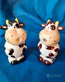 Set mucca vintage: mini saliera e pepiera.