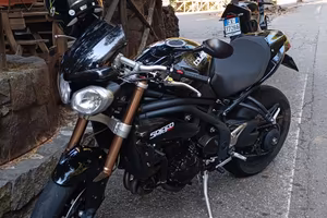 Triumph Speed triple 1050