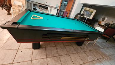 Tavolo da biliardo completo