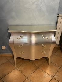 Comò e comodini retrò foglia argento