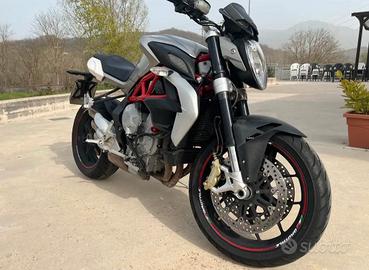 Mv AGUSTA BRUTALE 800