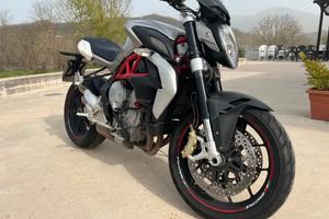 Mv AGUSTA BRUTALE 800