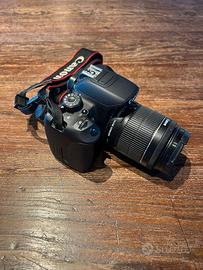 Fotocamera Canon EOS 700D +obiettivi 24mm,75-300mm
