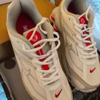 Nike shox supreme 