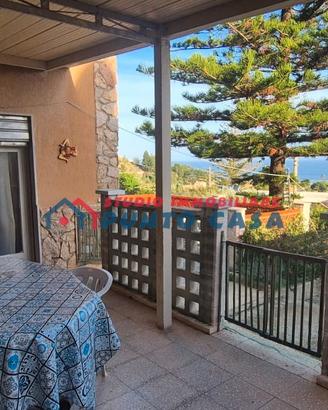 Bonagia-Villino su 2elevaz. + giardino, vista mare